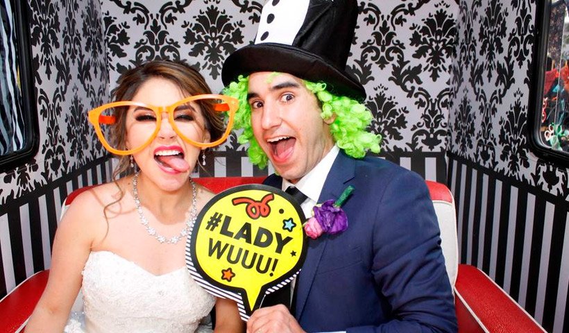 Cabinas de fotos para bodas: La tendencia que no puede faltar en tu gran día